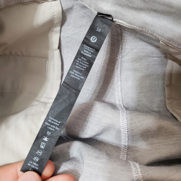 Lululemon Commission Classic-Fit Short 7" *Oxford. Very Light Grey. 7". Size 38. - Picture 9 of 14
